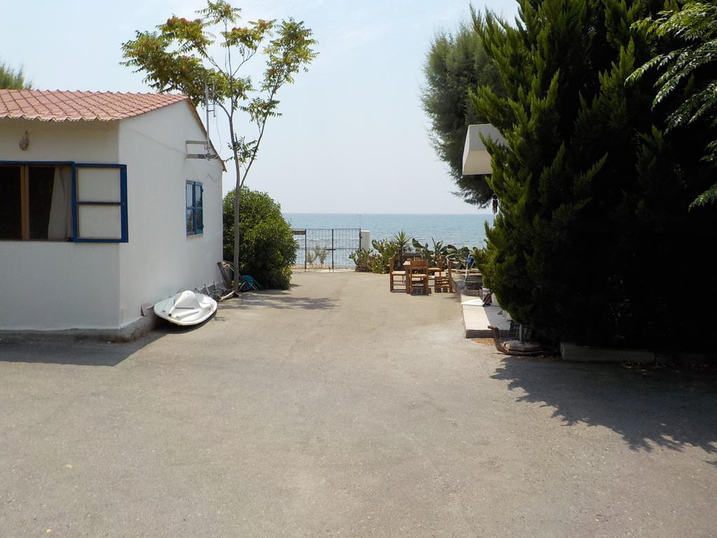 Mandorla Apartments Lartos Exterior photo