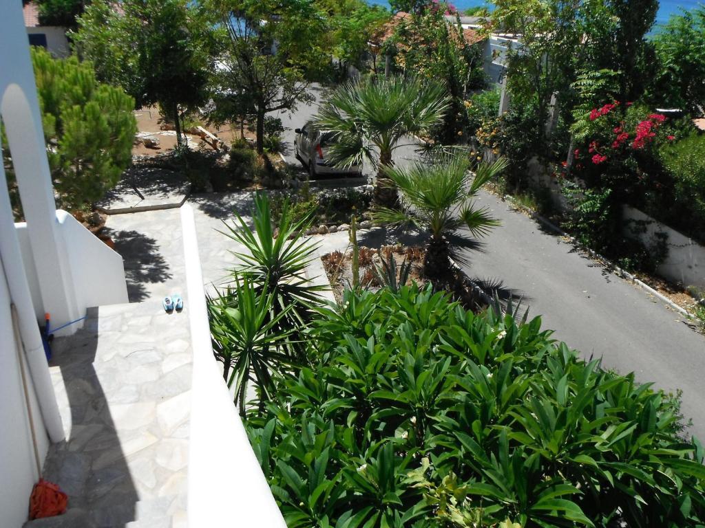 Mandorla Apartments Lartos Exterior photo