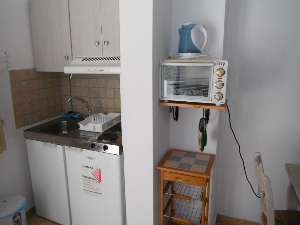 Mandorla Apartments Lartos Room photo